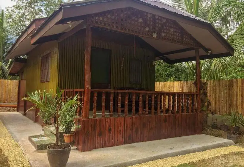 スタンダードスタジオ, Pitaya Native Guest House