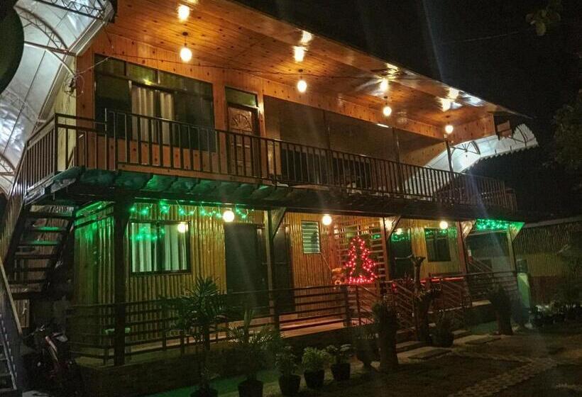 استودیو استاندارد با بالکن, Pitaya Native Guest House