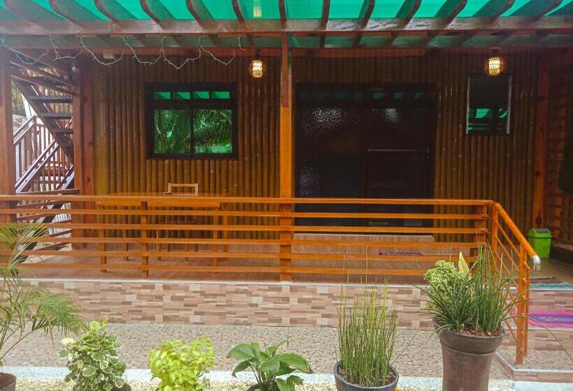 استودیو استاندارد با بالکن, Pitaya Native Guest House