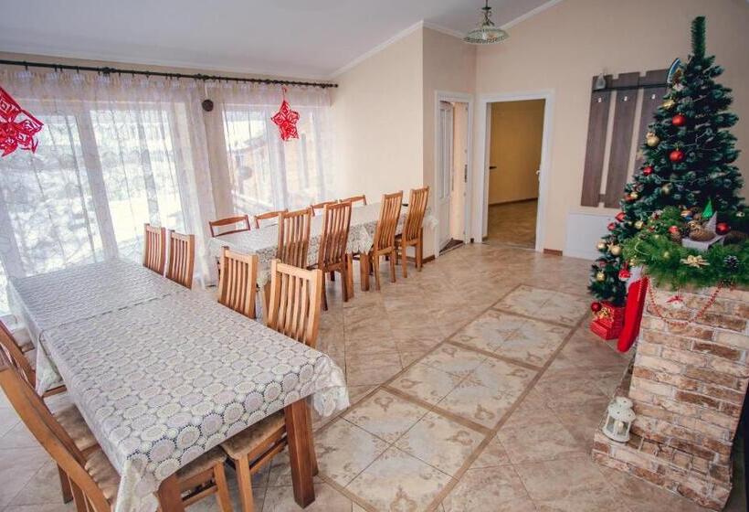 اتاق استاندارد چهار تخته, U Eli