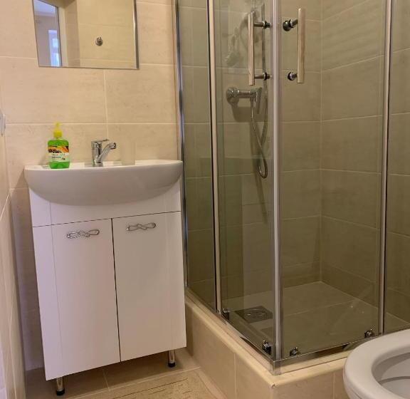 اتاق استاندارد, U Eli