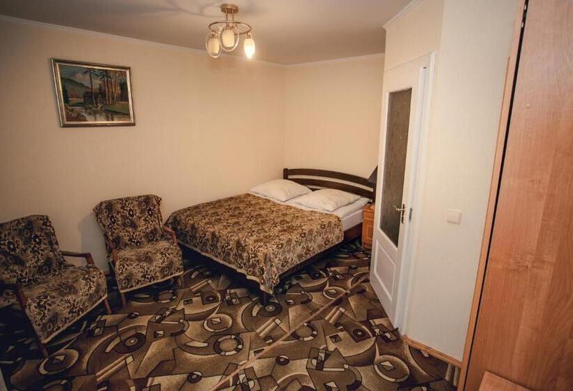 اتاق استاندارد, U Eli