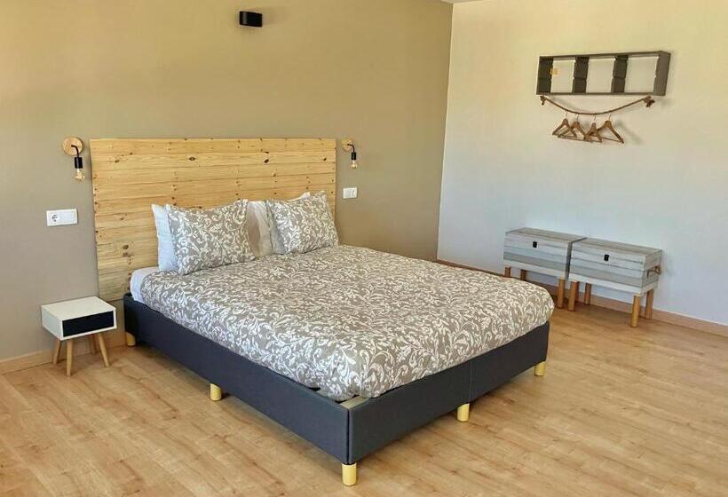 اتاق سوپریور با چشمانداز دریا, The Globetrotter's Inn