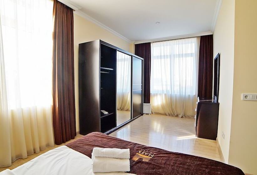 سوئیت دلوکس 2 خوابه, Mardi Plaza