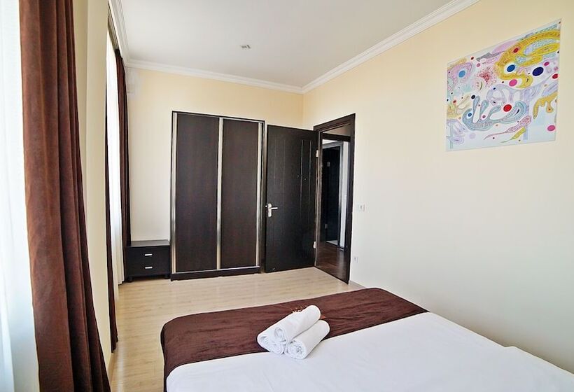 سوئیت دلوکس 2 خوابه, Mardi Plaza