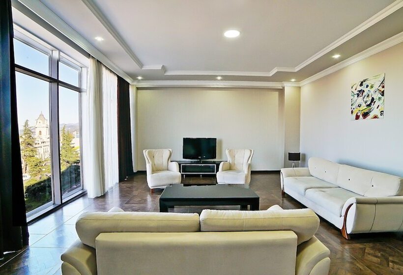 سوئیت دلوکس 2 خوابه, Mardi Plaza