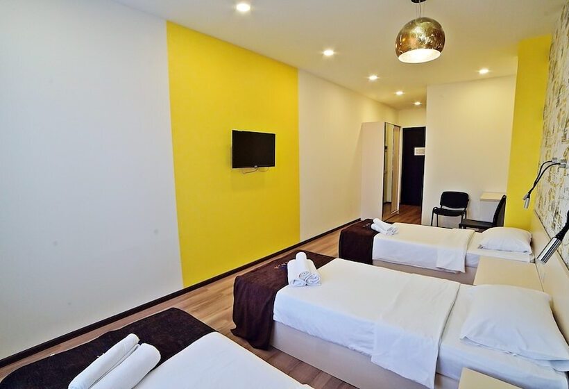 اتاق استاندارد سه نفره, Mardi Plaza