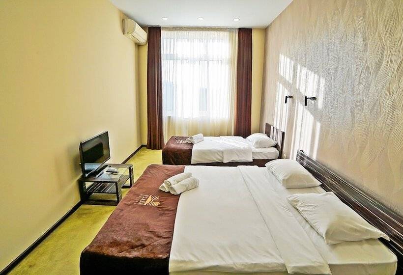 اتاق کلاسیک سه تخته, Mardi Plaza