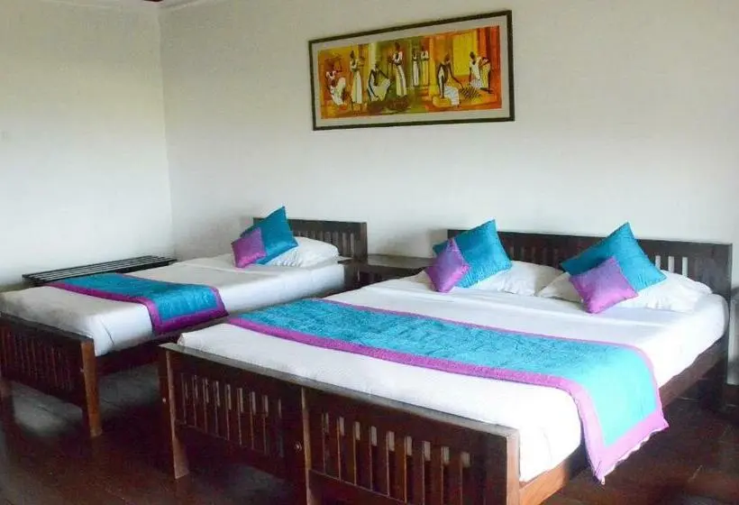 スタンダードトリプルルーム, Sir Johns Bungalow