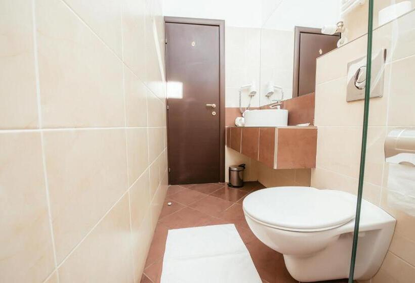 اتاق استاندارد, C Guest House