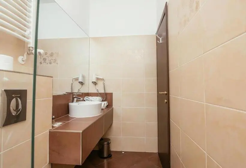 Comfort room with balcony, C Guest House