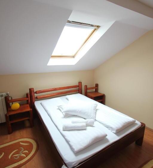 Номер Стандарт, Három Székely Fogadó