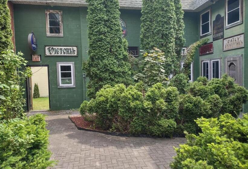 غرفة كلاسيكية رباعية, The King George Inn