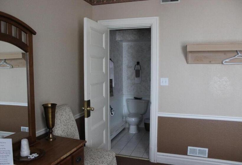 غرفة قياسية مطلّة علي الحديقة, The King George Inn