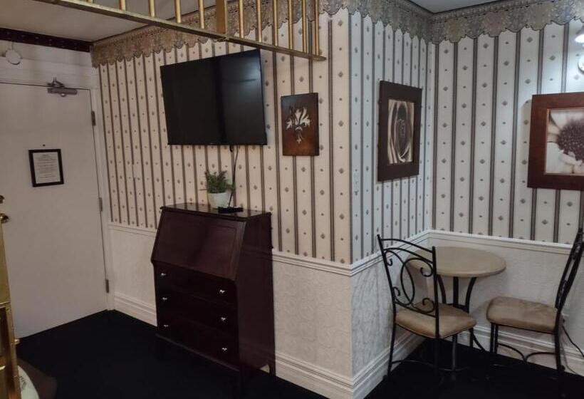 غرفة قياسية ثلاثية, The King George Inn