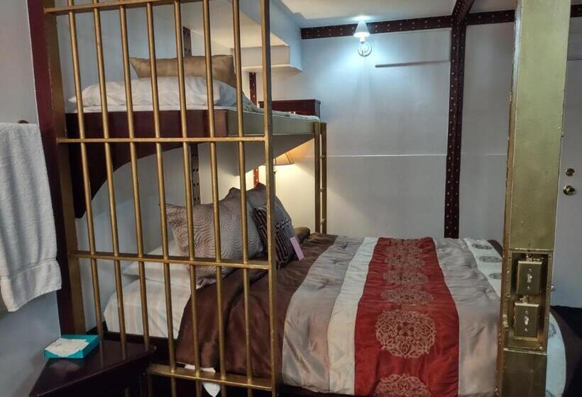 غرفة قياسية ثلاثية, The King George Inn