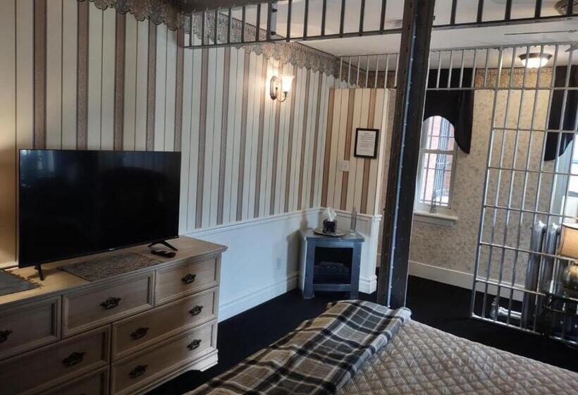 غرفة سوبيريور ثلاثية, The King George Inn