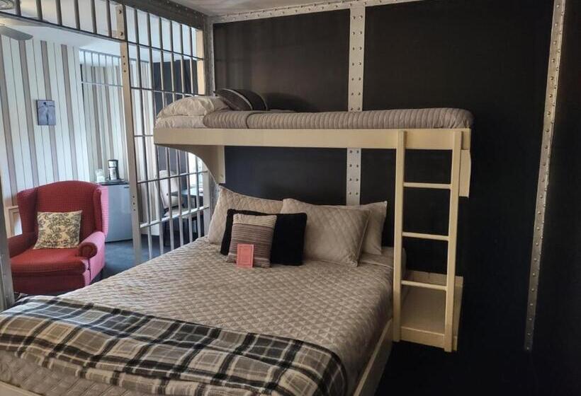 غرفة سوبيريور ثلاثية, The King George Inn