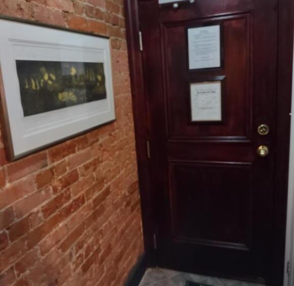 غرفة قياسية مزوَّدة بجاكوزي, The King George Inn