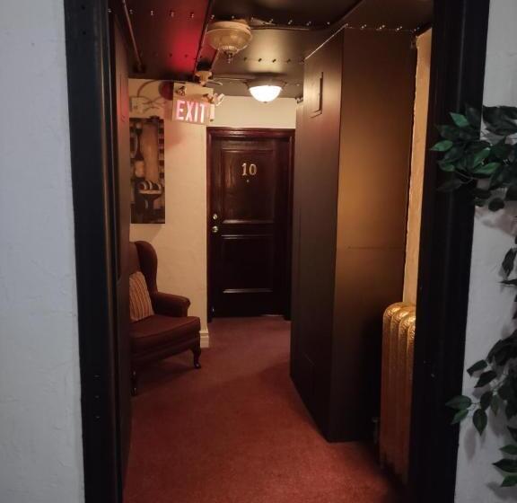 غرفة قياسية مزوَّدة بجاكوزي, The King George Inn