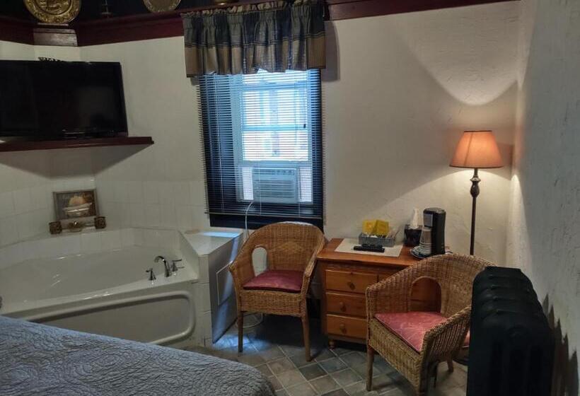 غرفة قياسية مزوَّدة بجاكوزي, The King George Inn