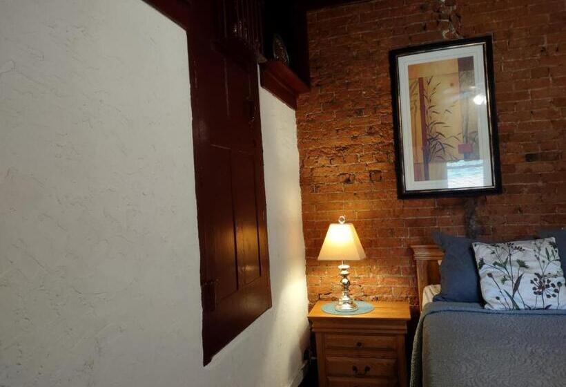 غرفة قياسية مزوَّدة بجاكوزي, The King George Inn