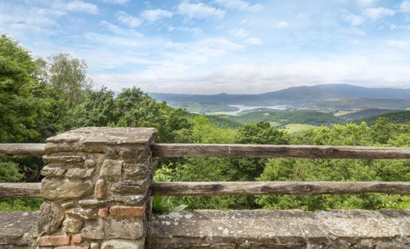 침실 4개 아파트, La Conca