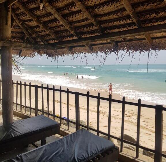 スタンダードルーム, Rainbow Surf Beach