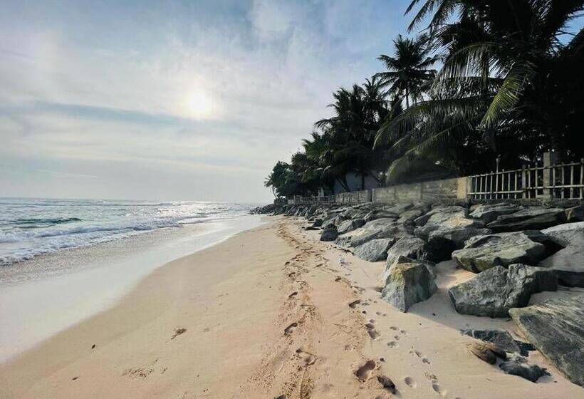ベーシックトリプルルーム, Rainbow Surf Beach