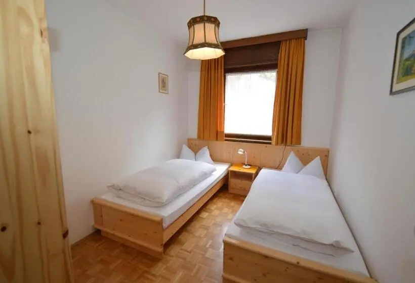 ３ベッドルームアパートメント, Residence Albierch