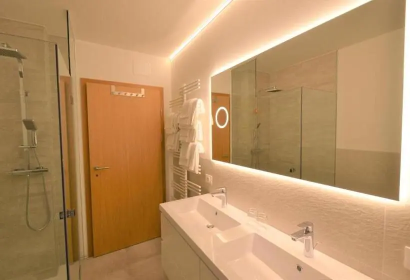 ３ベッドルームアパートメント, Residence Albierch