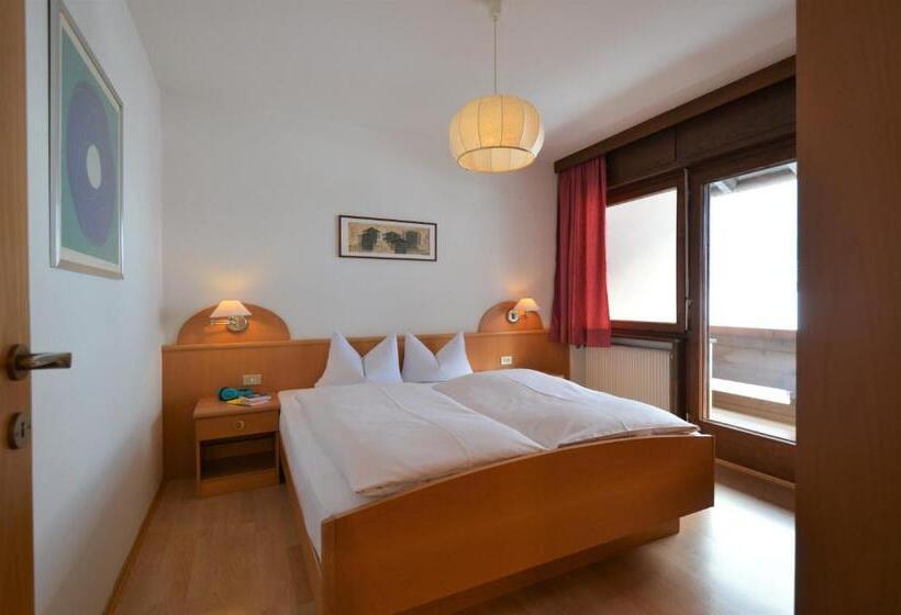 带1个卧室的带阳台的公寓, Residence Albierch