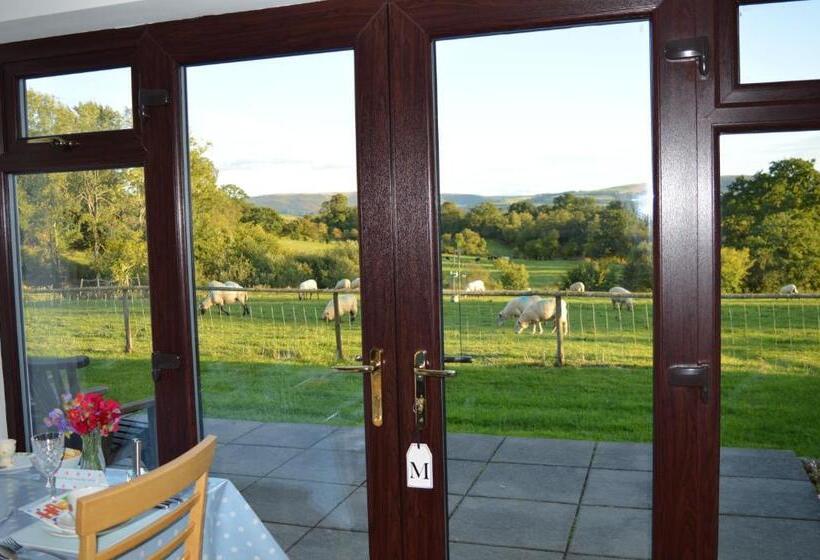 ガーデンビュースタンダードルーム, Smithfield Farm Bed & Breakfast