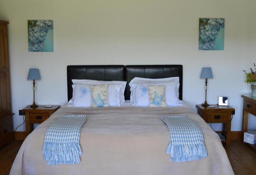 スーペリアースイート, Smithfield Farm Bed & Breakfast