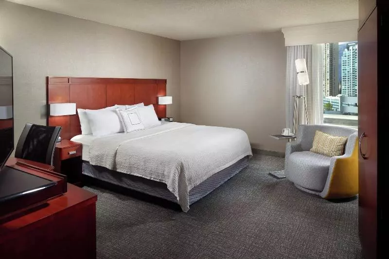 اتاق استاندارد با تخت بزرگ, Courtyard By Marriott Atlanta Buckhead