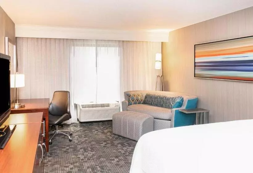 キングサイズベッドのスタンダードルーム, Courtyard By Marriott Bloomington