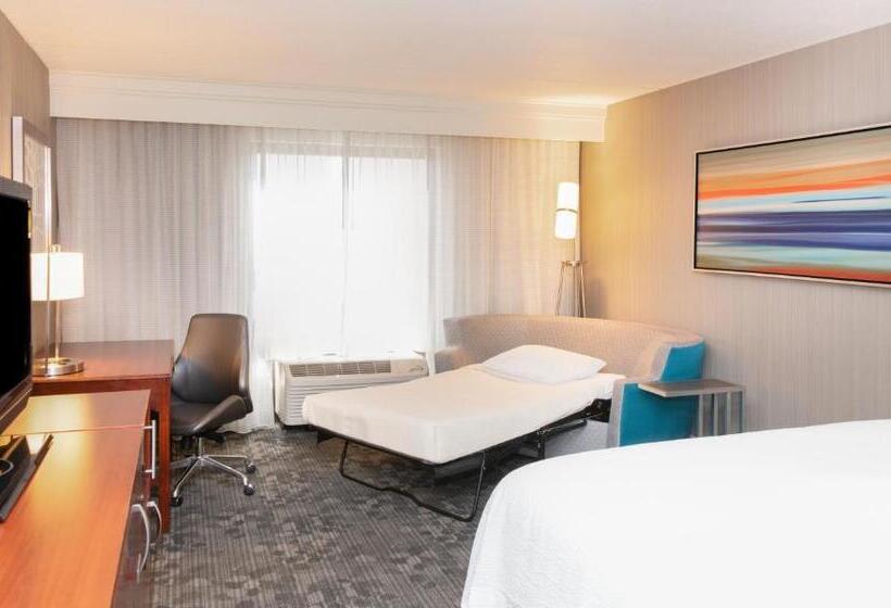 キングサイズベッドのスタンダードルーム, Courtyard By Marriott Bloomington