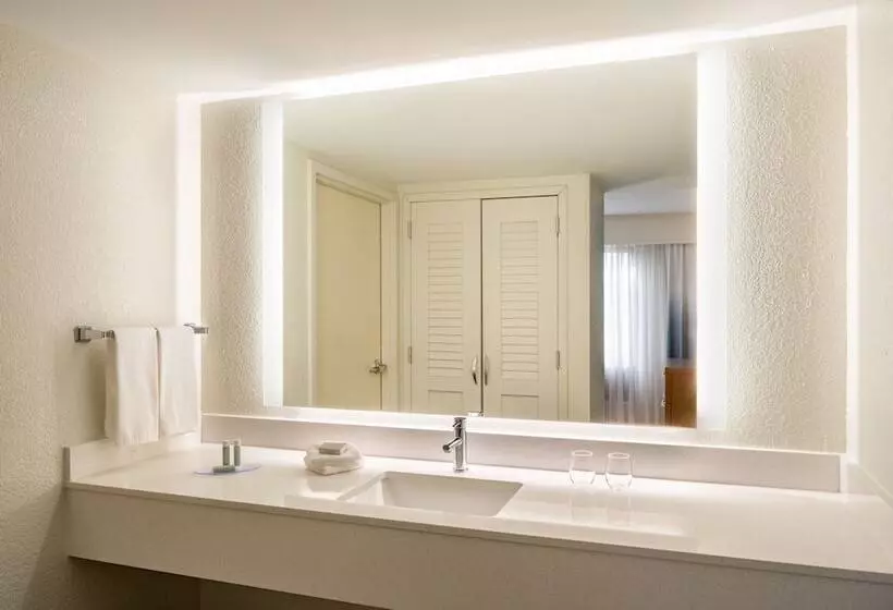 اتاق استاندارد با 2 تخت دوبل, Courtyard By Marriott Naples