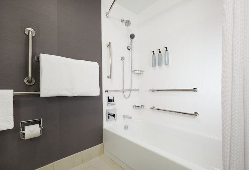 스탠다드 룸 더블 침대 2개, Courtyard By Marriott St. Louis Downtown West