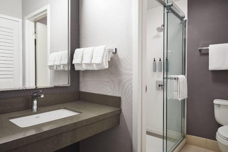 جناح سرير كينج, Courtyard By Marriott St. Louis Downtown West