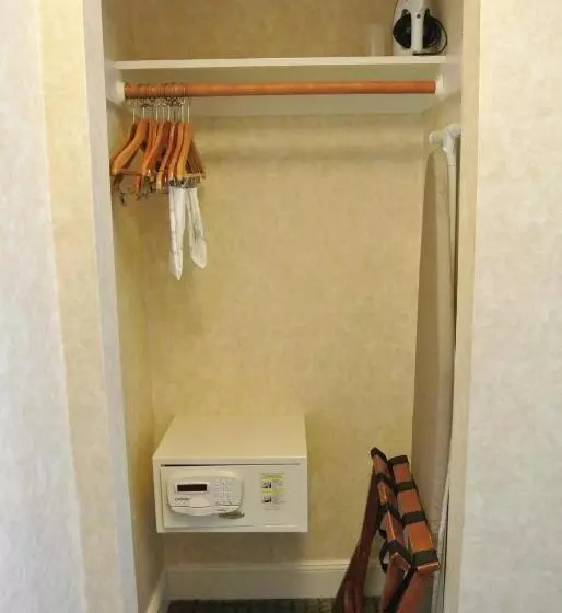 اتاق لوکس, Cow Hollow Inn And Suites