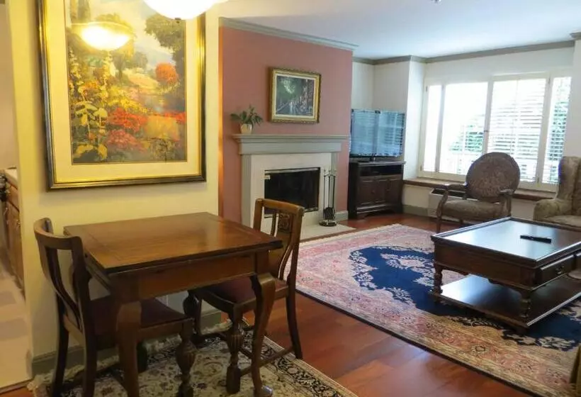 سوییت, Cow Hollow Inn And Suites