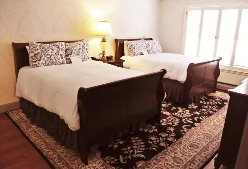 سوییت, Cow Hollow Inn And Suites