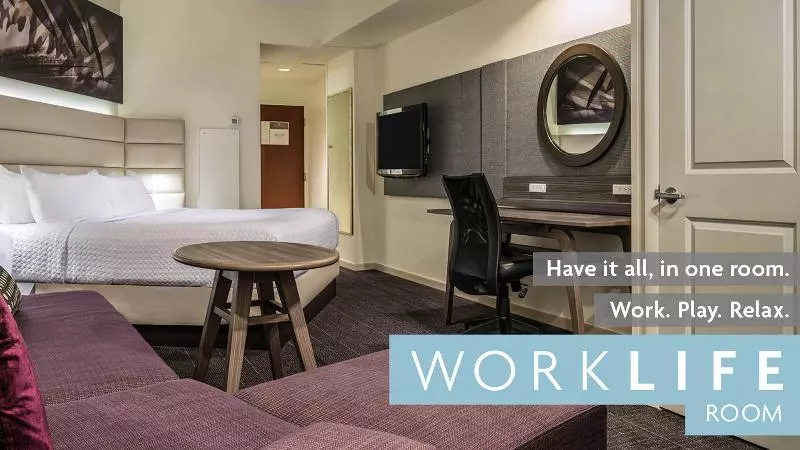 اتاق استاندارد با تخت بزرگ, Crowne Plaza Springfield Convention Center, An Ihg