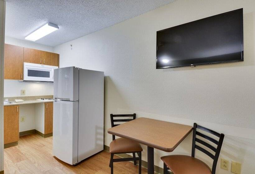 스탠다드 스튜디오 더블 침대, Hometowne Studios By Red Roof Austin