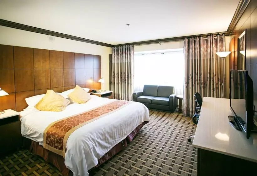 اتاق لوکس, La Crystal Hotel  Los Angeles Long Beach Area