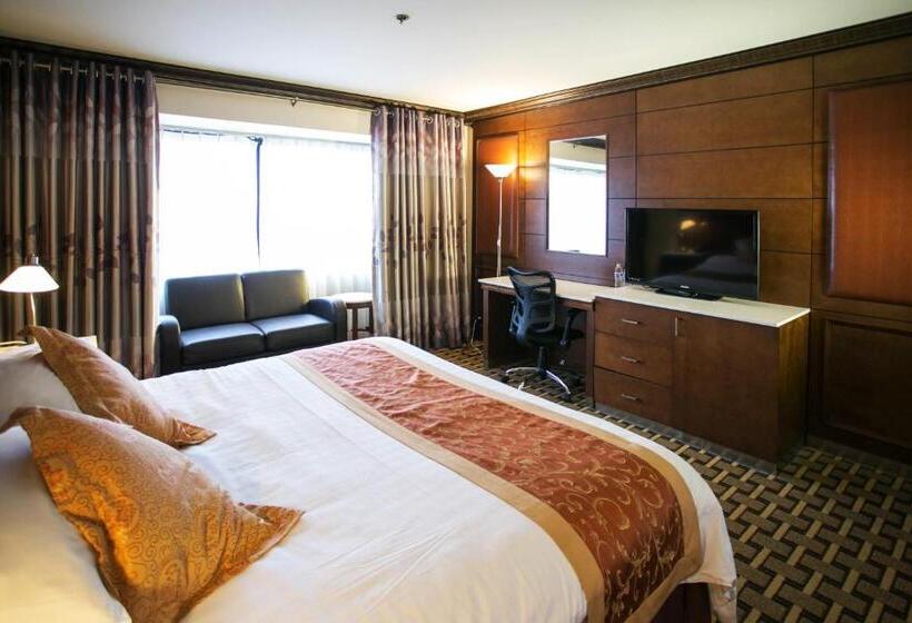 Номер Deluxe Кровать Кинг, La Crystal Hotel  Los Angeles Long Beach Area