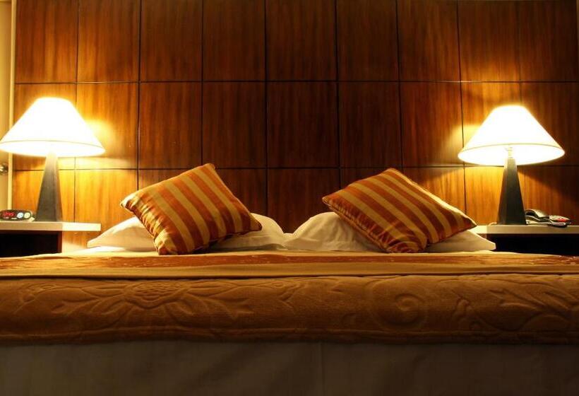 스탠다드 룸 킹사이즈 침대, La Crystal Hotel  Los Angeles Long Beach Area