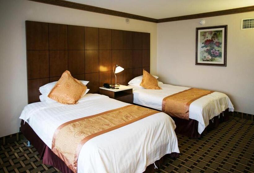 디럭스 룸, La Crystal Hotel  Los Angeles Long Beach Area