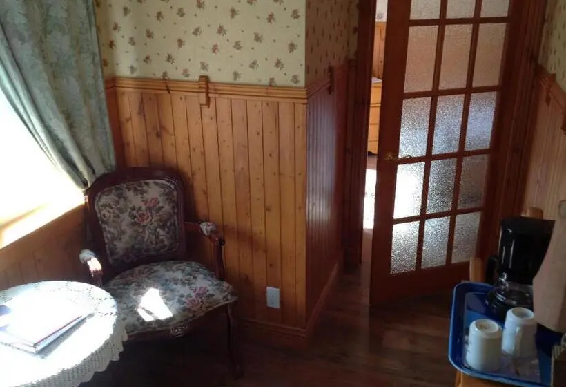 Standard Yhden Hengen Huone, Auberge La Cote D Or